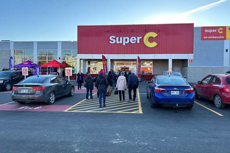 Super C à Coaticook: attendu comme une oasis dans le désert